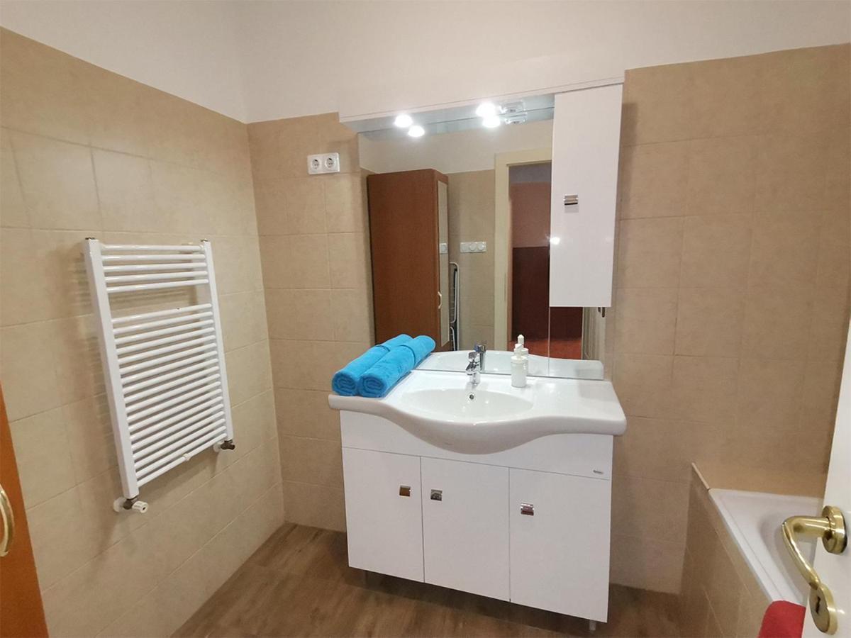 Carpe Diem Apartment Hajduszoboszlo Exterior foto
