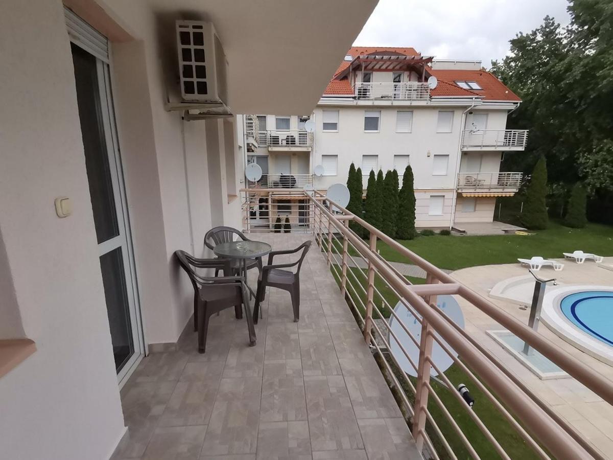 Carpe Diem Apartment Hajduszoboszlo Exterior foto