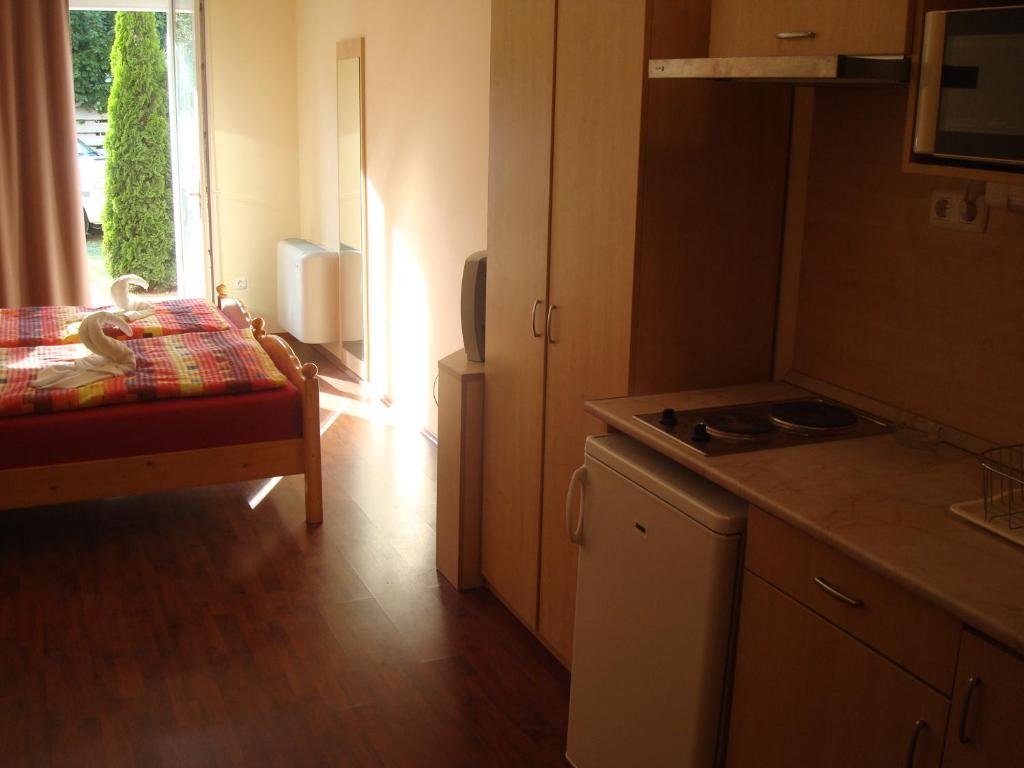 Carpe Diem Apartment Hajduszoboszlo Quarto foto