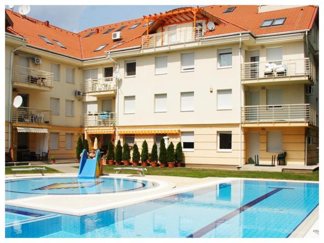 Carpe Diem Apartment Hajduszoboszlo Exterior foto
