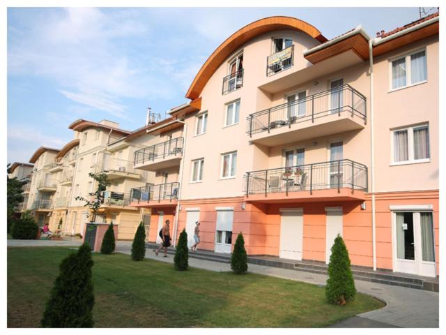 Carpe Diem Apartment Hajduszoboszlo Exterior foto